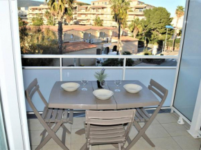 Studio rénové climatisé, 3 couchages, proche port et casino à Cavalaire-sur-Mer - FR-1-226B-98